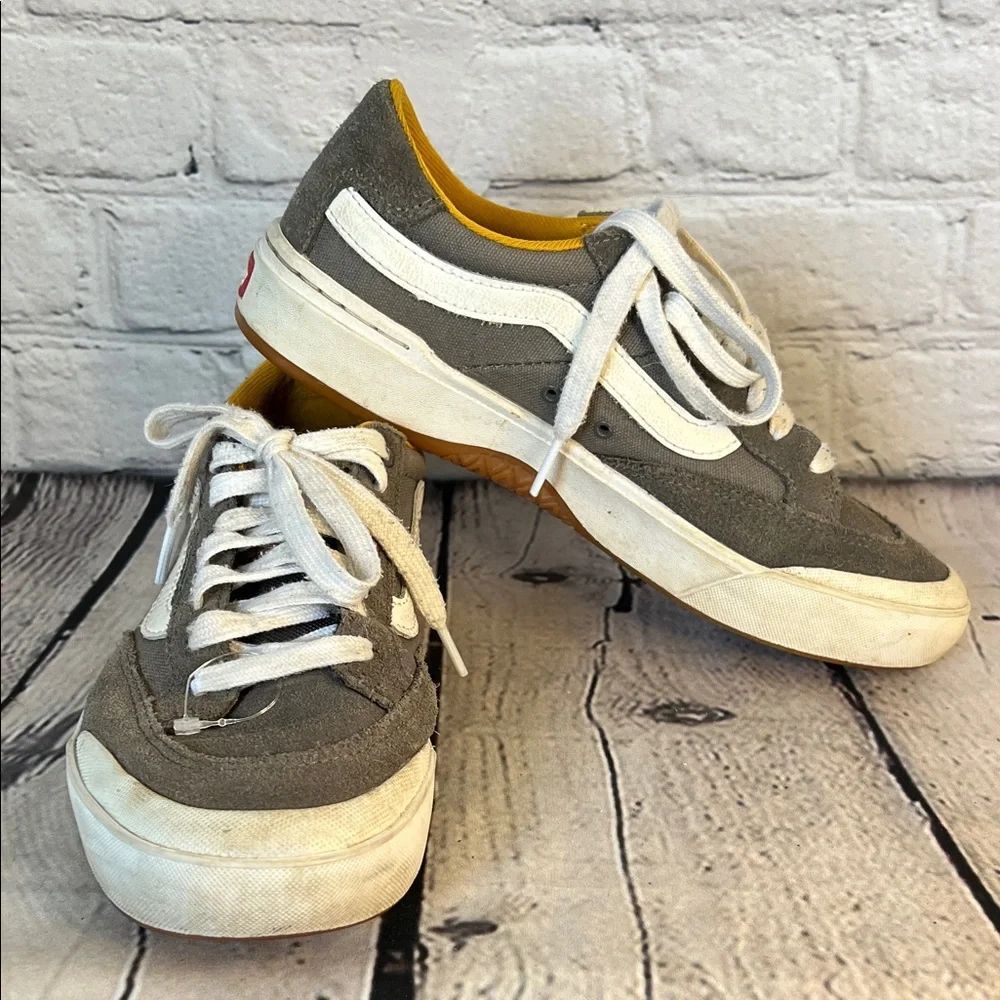 *Vans Berle Pro shoes in the pewter and mango mojito colorway
